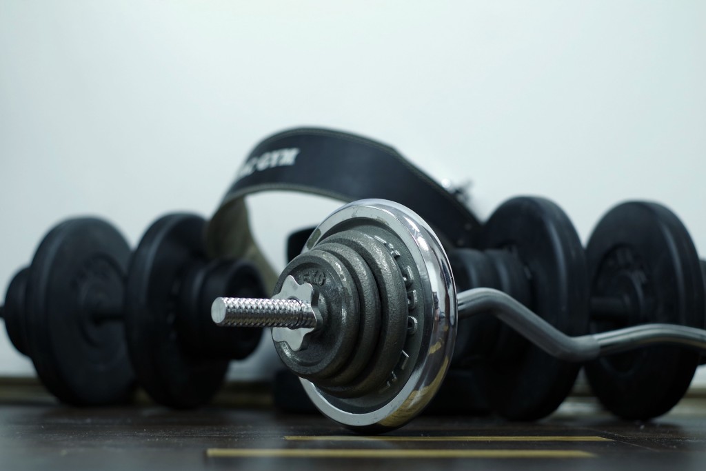 sport-dumbbells