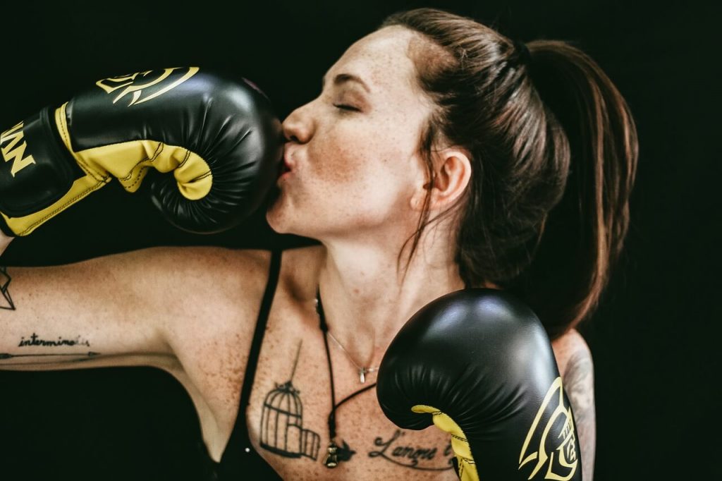 girl with boxing gloves