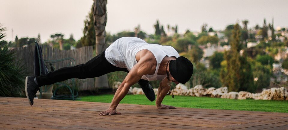 guy street workout